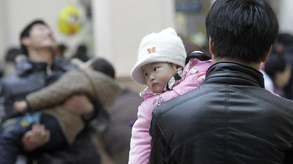 新出生人口减少200万，中国人为何不愿意多生孩子了？