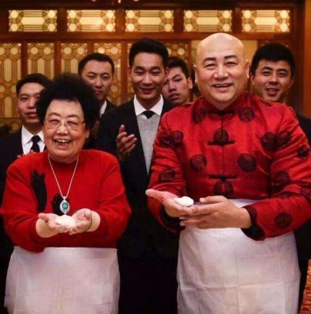 78岁女富豪陈丽华身价525亿，曾为中国女首富