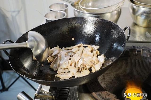 回锅肉的家常做法，掌握这方法，肥而不腻，入口浓香，下饭菜首选