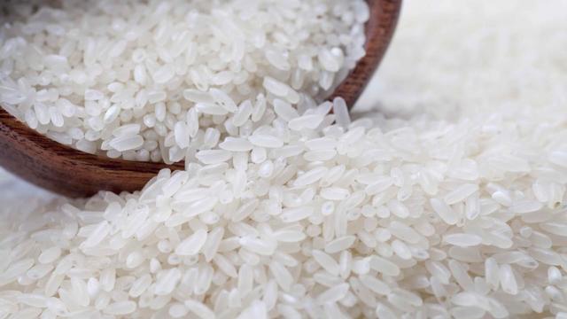 现在才发现，保存大米这么简单，放1年不发霉不生虫，涨知识了